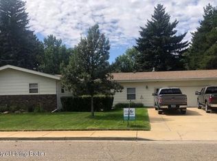 891 12th Ave W, Dickinson, ND 58601