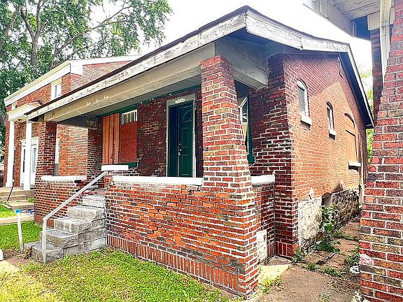 2nd image of 4240 California Ave