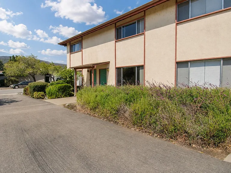 1338 Galleon Way #C — Photo 3