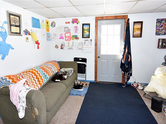 5th image of 216 E Slocumb Street #1-2
