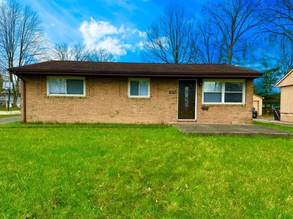 3215 Clearwater St NW, Warren, OH 44485