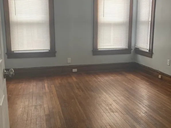 179 Westminster St Floor 2, Springfield, MA 01109