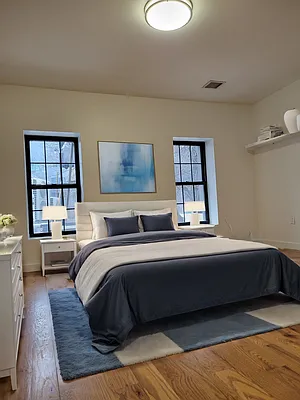 Rented by EXR | media 2