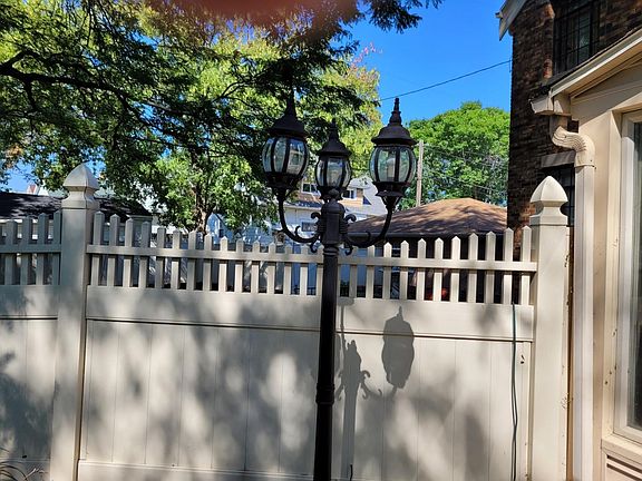 4th image of 6612 W Grant St