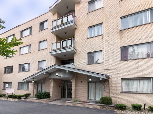 5251 Galitz St APT 309, Skokie, IL 60077