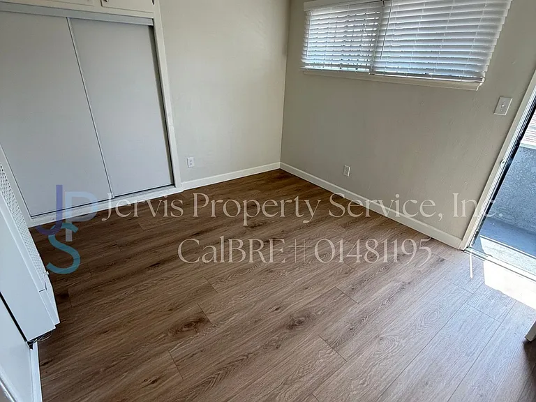 4610 E 52nd Pl #5 — Photo 6