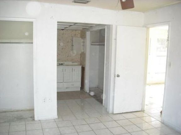 5th image of 6027 Stebbins Ave