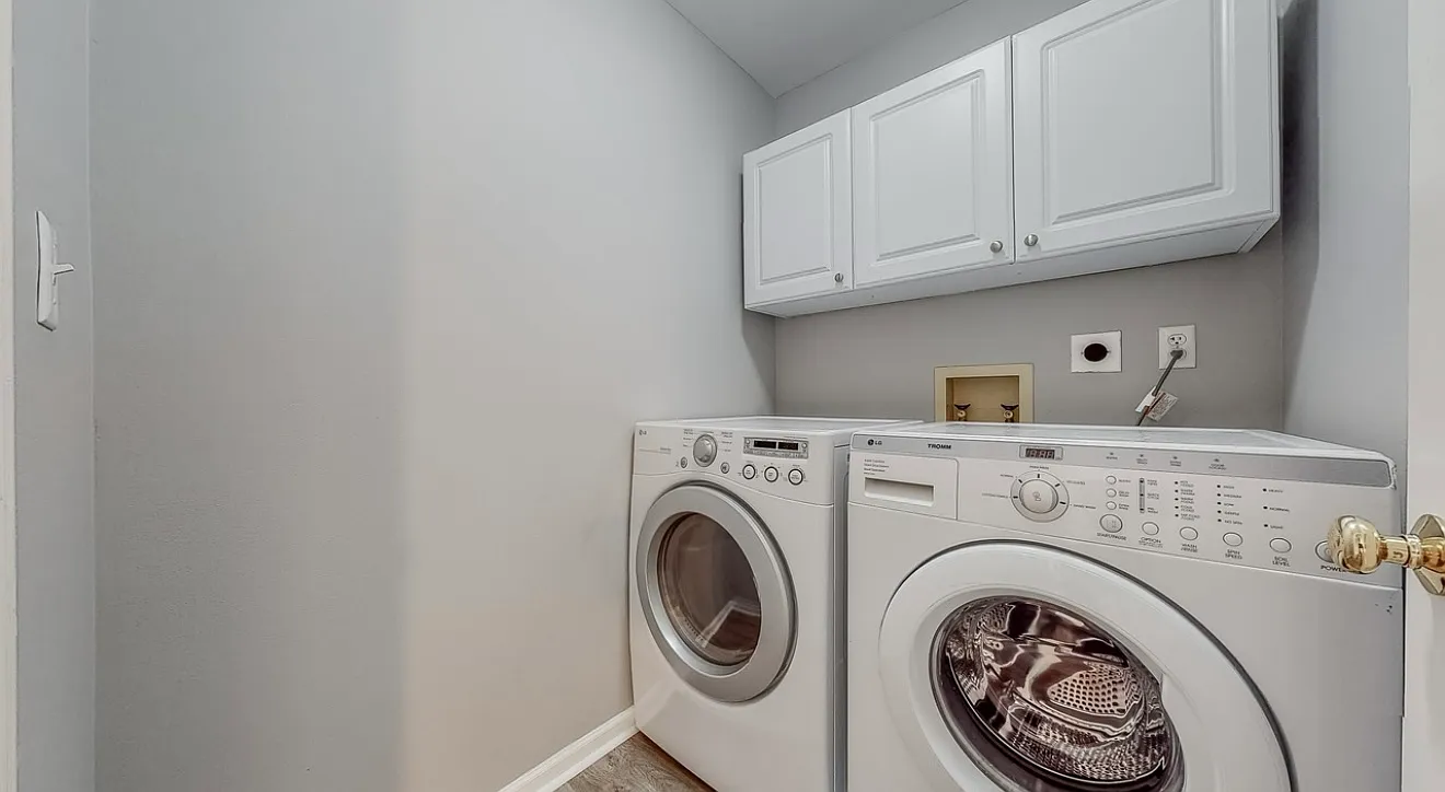 3 bed, 1488 sqft, $2,850 — Photo 2