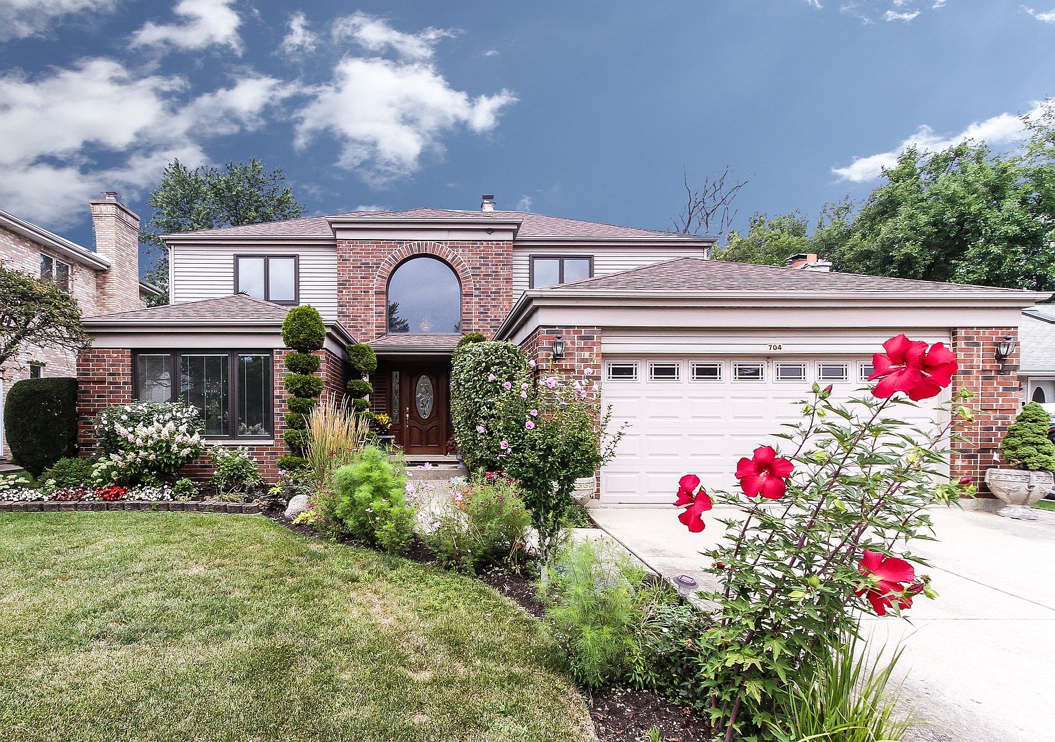 704 Albany Ln, Des Plaines, IL 60016 Zillow