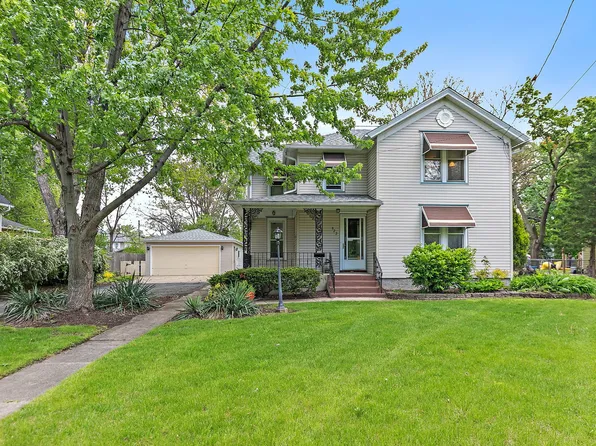 922 Douglas Ave, Aurora, IL 60505