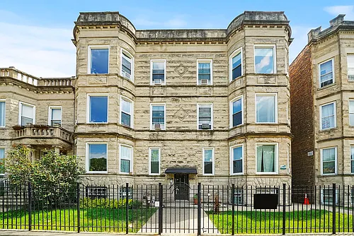 3131 W Augusta Blvd #G Photo 1