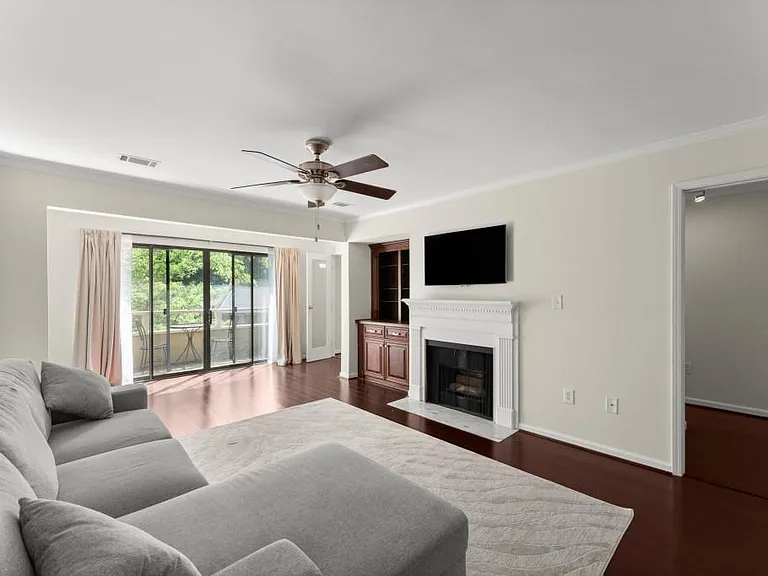 25312 Plantation Dr NE — Photo 8