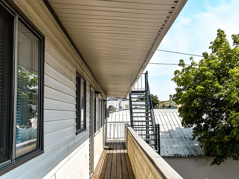 Latah Apartments — Photo 5