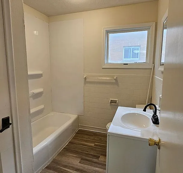 4844 Taylor St — Photo 16