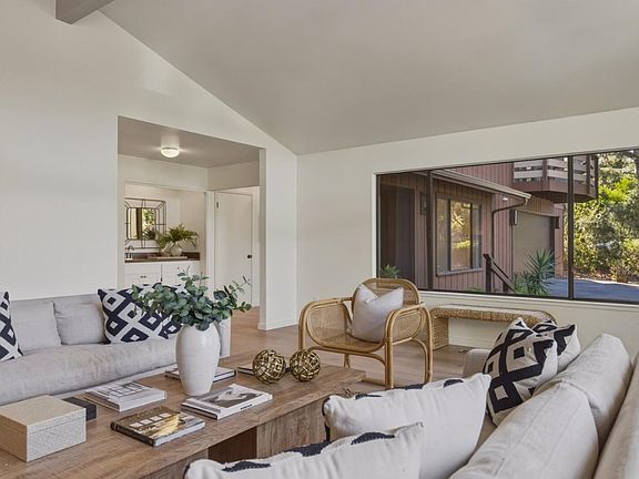 5th image of 1171 Chaparral Rd