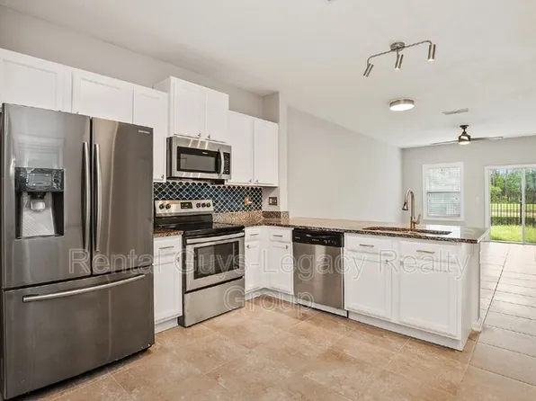 425 Servia Dr, Saint Johns, FL 32259