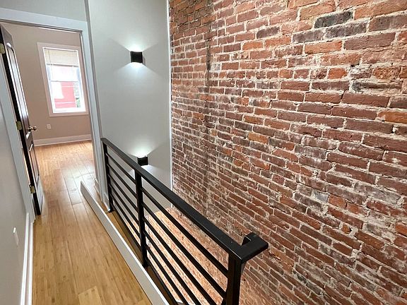 2nd image of 1527 S Bambrey St