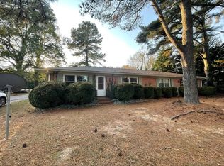 20 Chase St, Kilmarnock, VA 22482