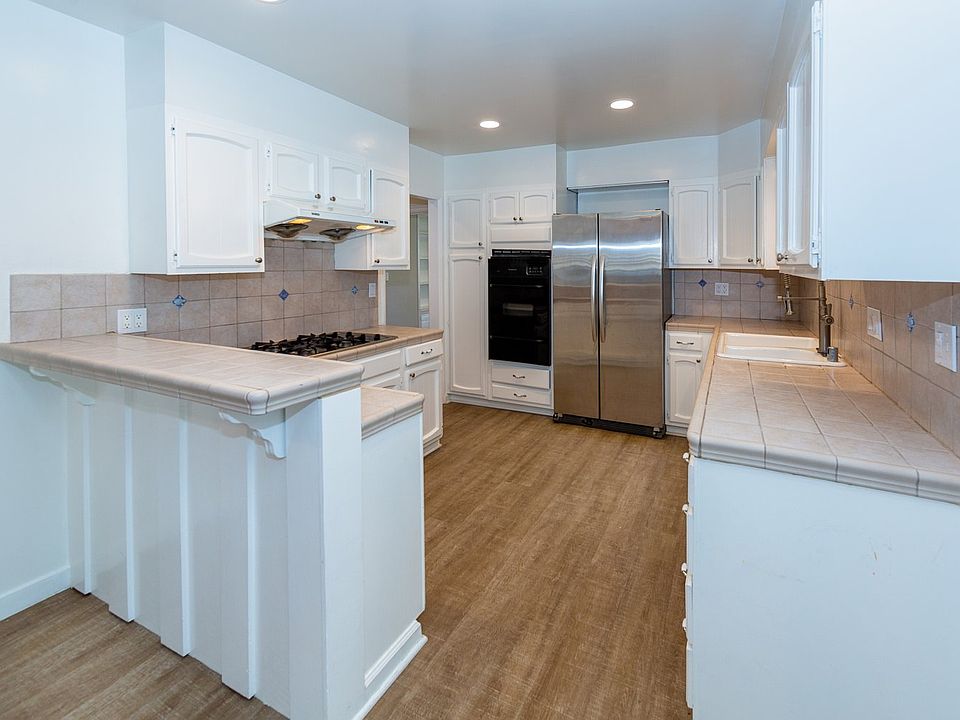 1st image of 3723 Los Amigos St