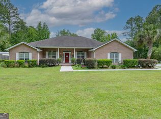 37 Berry St, Kingsland, GA 31548
