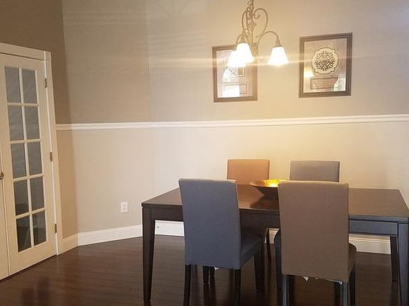 5th image of 5461 Friarsway Dr