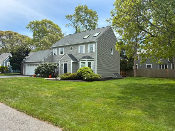 42 Pheasant Ln, East Falmouth, MA 02536