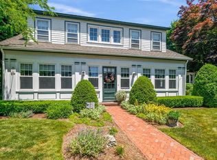 122 Ellison Park, Waltham, MA 02452