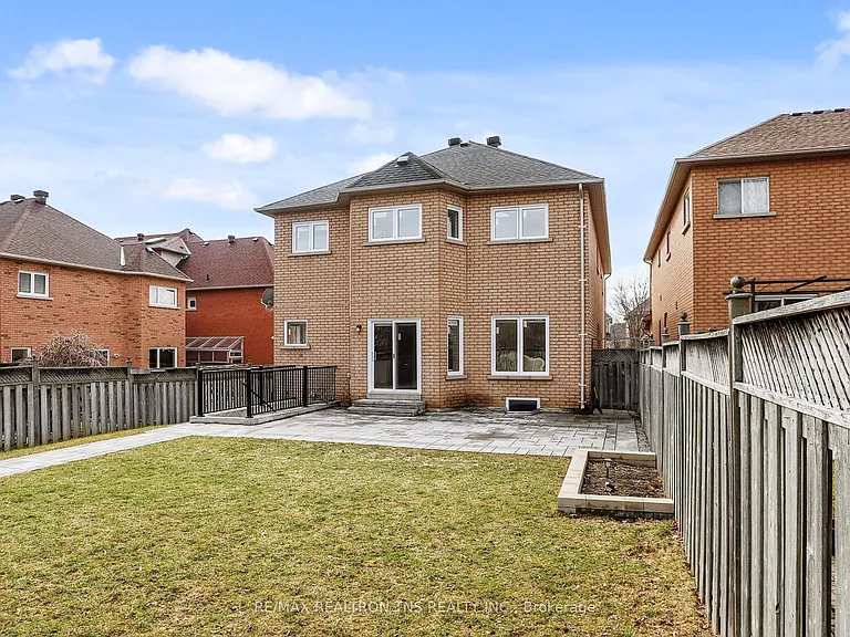 77 Frank Endean Rd — Photo 44