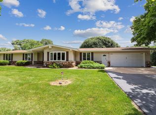 15955 S Rankin Dr, Lockport, IL 60441