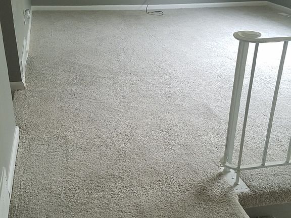 3rd image of 222 Hackberry Dr #01