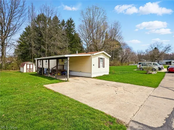11 Carol Ave, Orwell, OH 44076