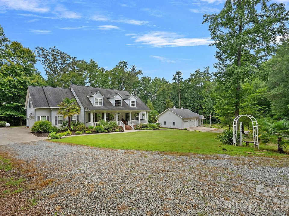 1st image of 3850 Oakdale Rd