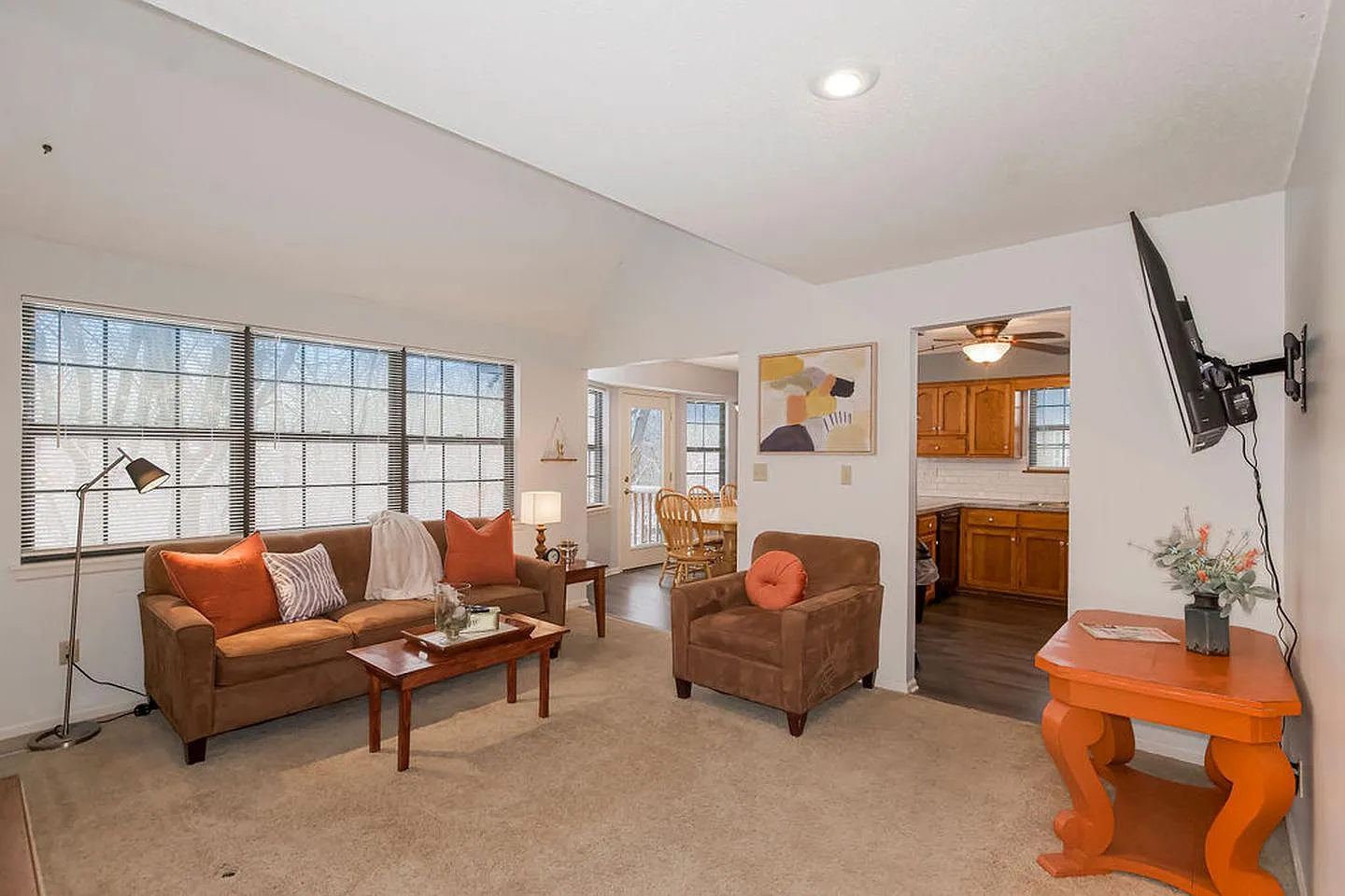 Bright Blue Springs home with a stunning open floor plan — Photo 2