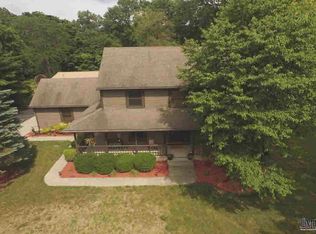 7000 Sarah St, Temperance, MI 48182