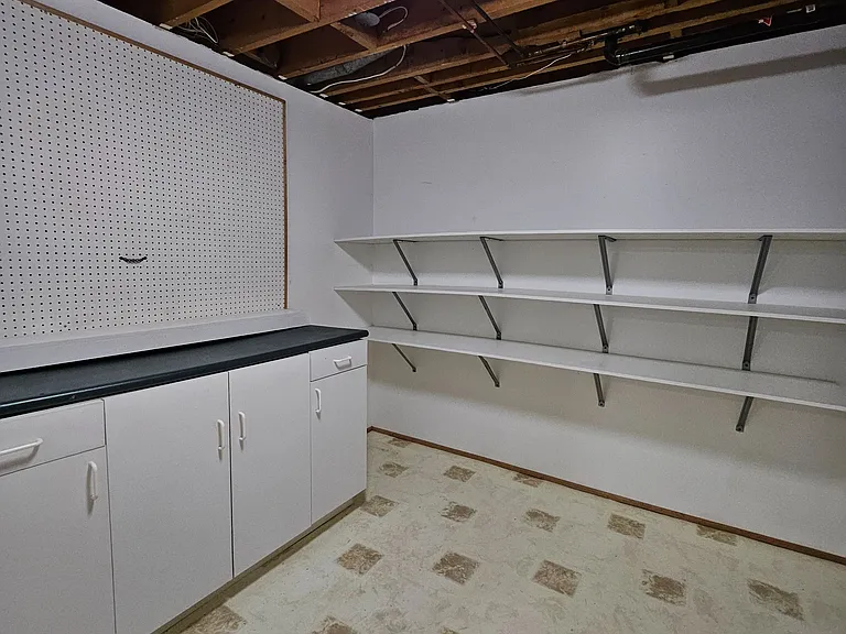 54 Greenlawn Ave — Photo 17