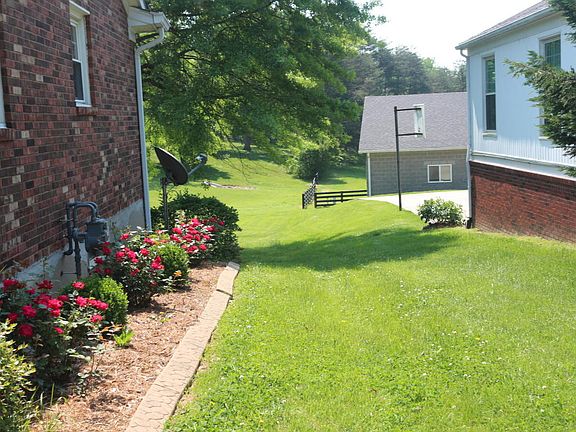 4th image of 2304 Windsor Forest Dr