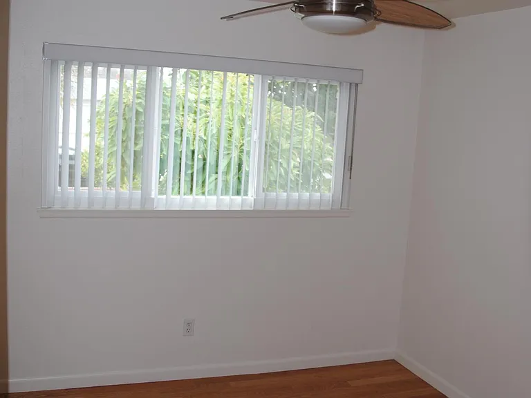 4474 Mount Henry Ave — Photo 6