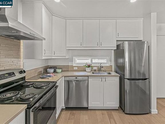 2nd image of 1725 Liberty St APT 10