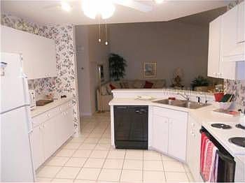 5th image of 1023 McDaniel St