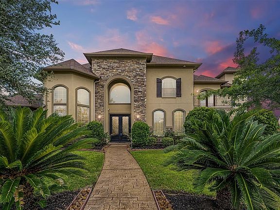 3rd image of 10419 Prescott Glen Ln