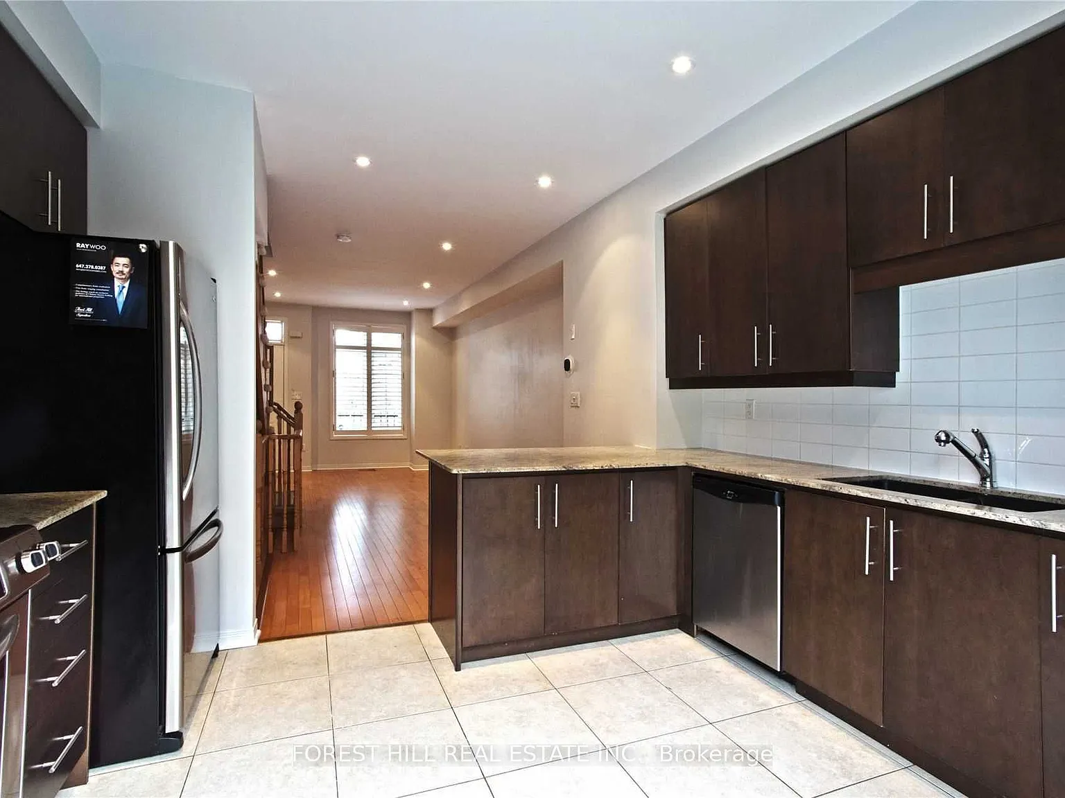 4 bed, $4,000 — Photo 4