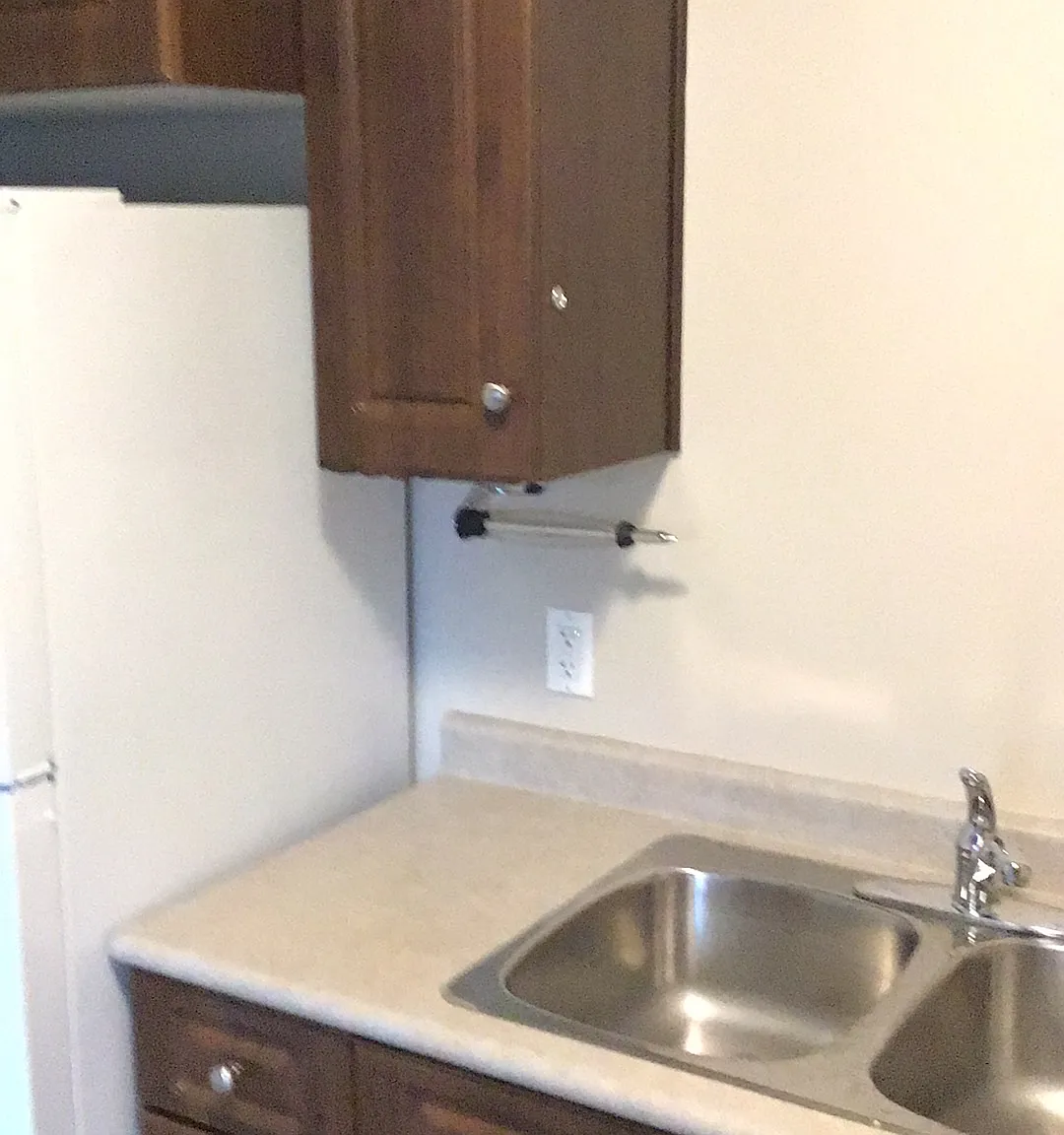 5202 49th St, Unit 104 - Bachelor Apartment — Photo 4