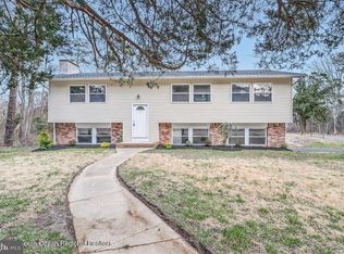 1 Sea Meadow Dr, Little Egg Harbor, NJ 08087