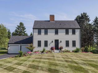8 Lighthouse Point Rd, Cape Elizabeth, ME 04107
