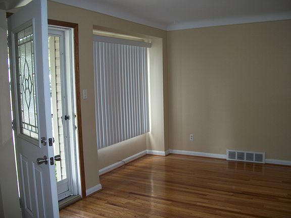 3rd image of 1601 8th St