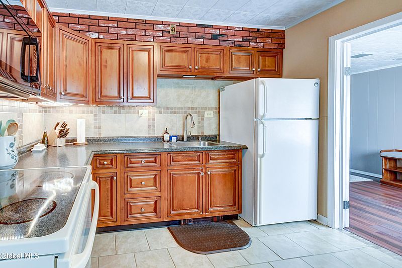3rd image of 1074 Palazini Drive