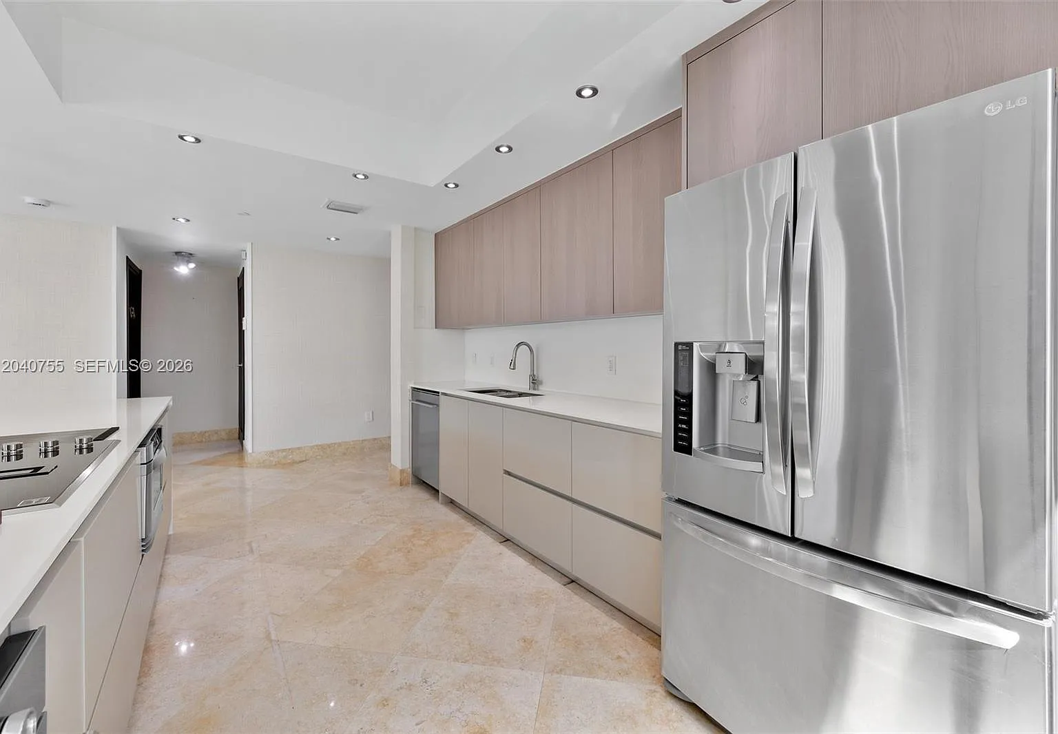 Aventura Marina Condo Num — Photo 4