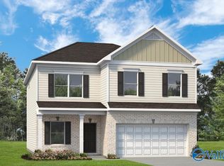 165 Lincoln Gray Cir, New Market, AL 35761