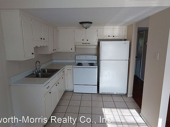 4th image of 2302 20th Ave #5