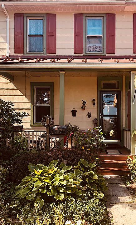 2nd image of 340 Lawn Ave